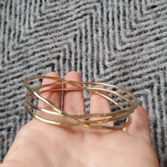 😸Free Add-on With Bundle - Bracelet - Picture 4 of 4